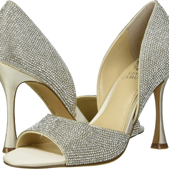 VINCE CAMUTO ALIANDRY - Picture 4 of 10